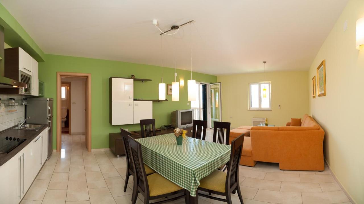 Apartments By The Sea Postira, Brac - 15242 Екстер'єр фото
