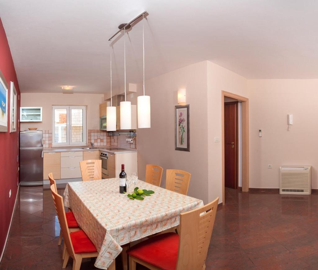 Apartments By The Sea Postira, Brac - 15242 Номер фото